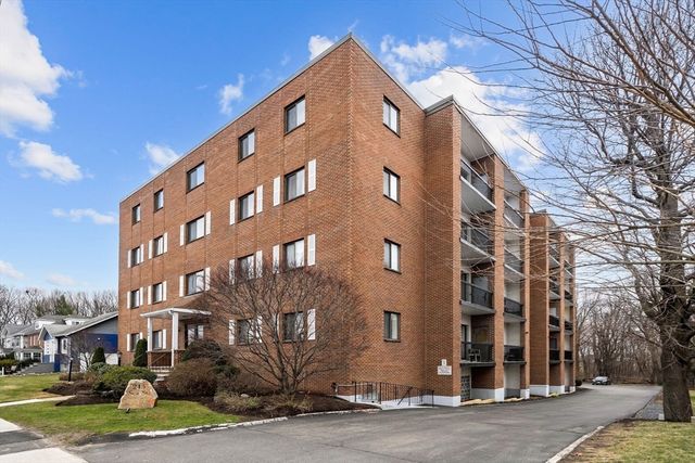 245 Sea St 16, Quincy, MA 02168