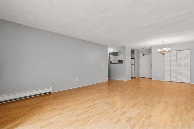 245 Sea St 16, Quincy, MA 02168