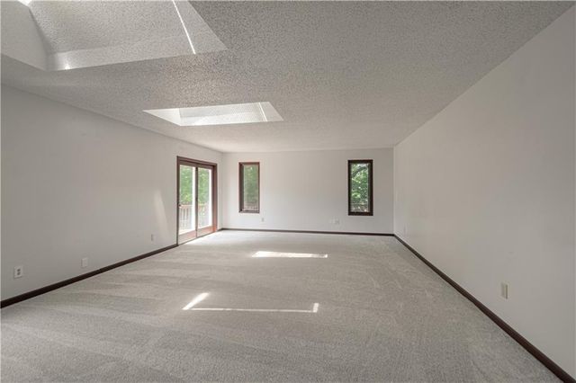 1809 SE ABBEY Street, Blue Springs, MO 64014