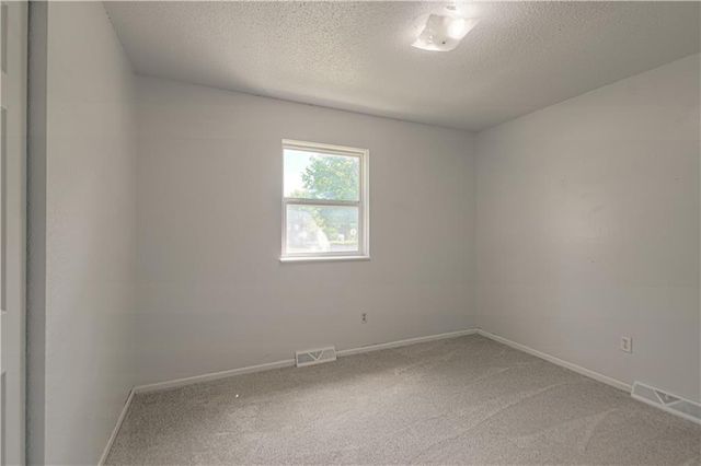 1809 SE ABBEY Street, Blue Springs, MO 64014