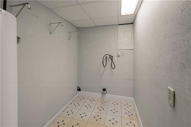 1809 SE ABBEY Street, Blue Springs, MO 64014