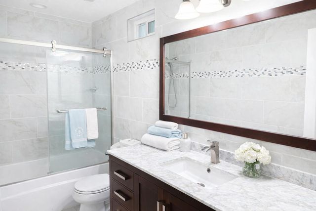 6552 N Blythe Avenue, Fresno, CA 93722