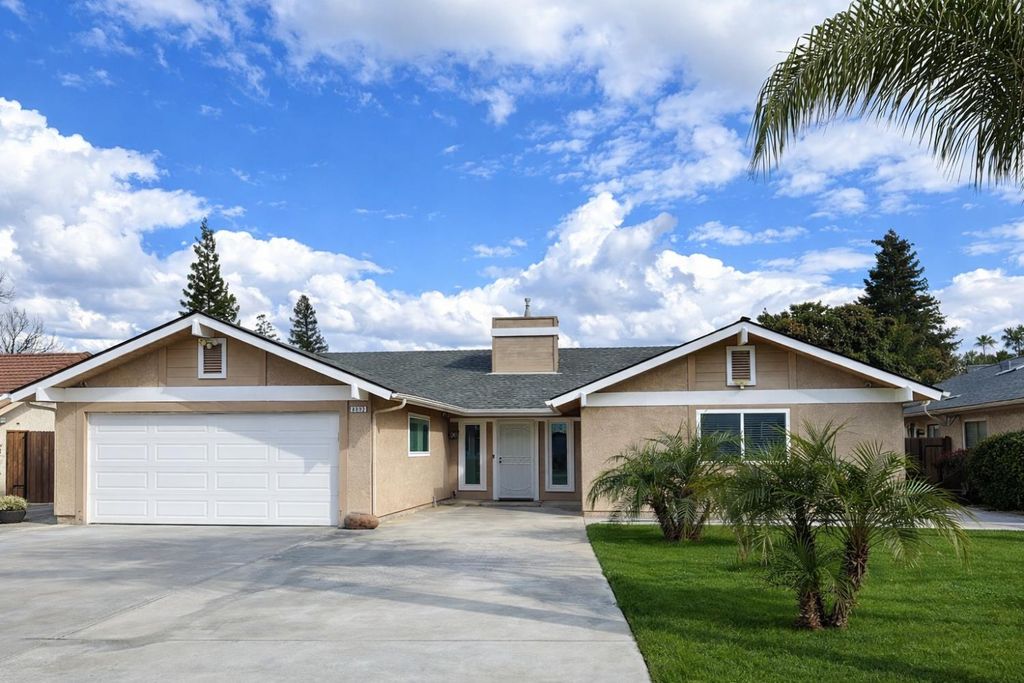 6552 N Blythe Avenue, Fresno, CA 93722