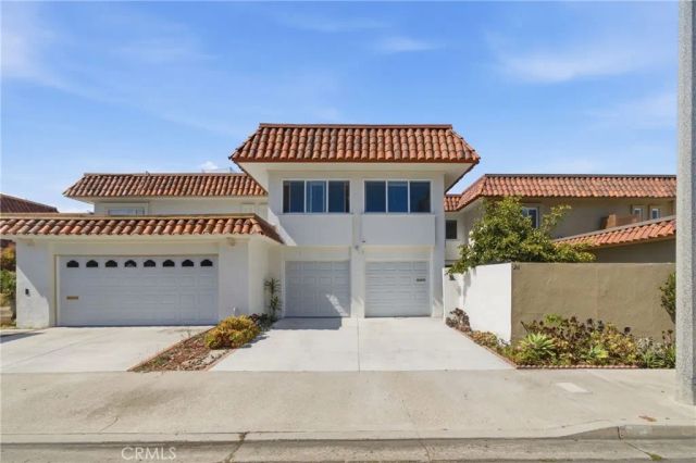 26 Palmento Way, Irvine, CA 92612