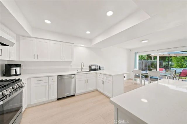 26 Palmento Way, Irvine, CA 92612