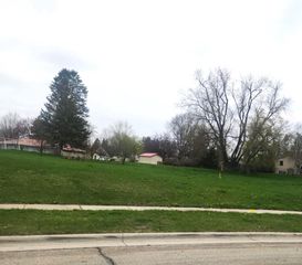 312 Village Lane, Ripon, WI 54971