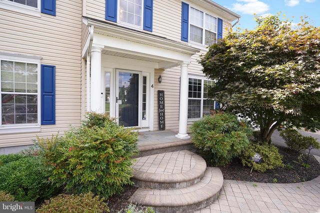 4 HAVEN LN, Burlington, NJ 08016