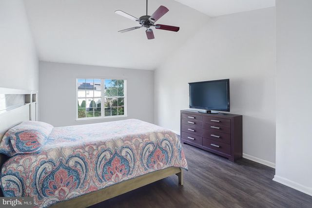 4 HAVEN LN, Burlington, NJ 08016