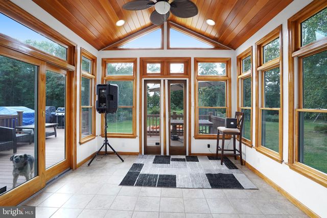 4 HAVEN LN, Burlington, NJ 08016