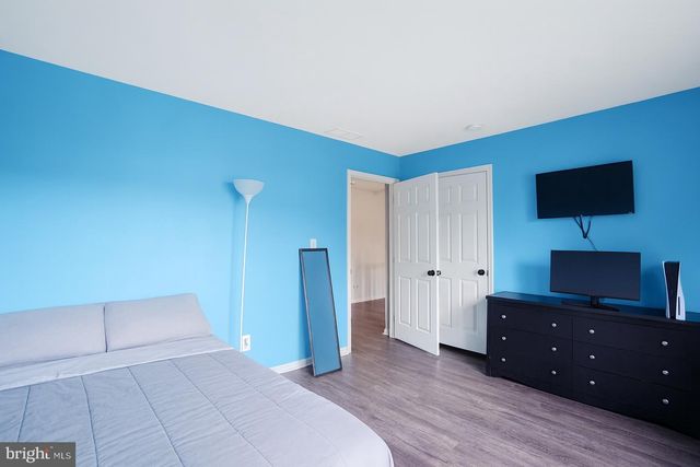 4 HAVEN LN, Burlington, NJ 08016