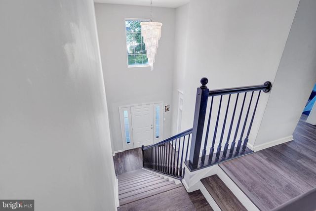 4 HAVEN LN, Burlington, NJ 08016