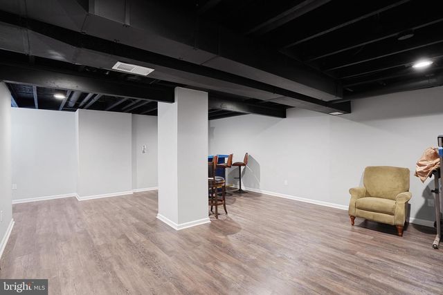 4 HAVEN LN, Burlington, NJ 08016