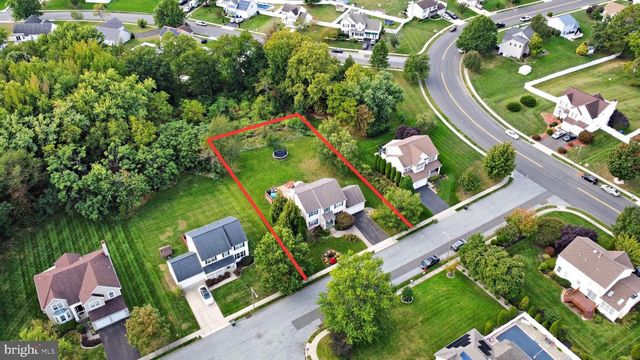 4 HAVEN LN, Burlington, NJ 08016