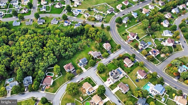 4 HAVEN LN, Burlington, NJ 08016