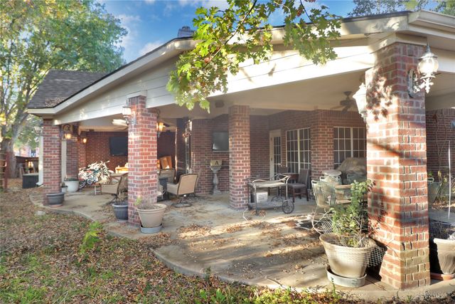 709 Ascot Park Drive, Mansfield, TX 76063