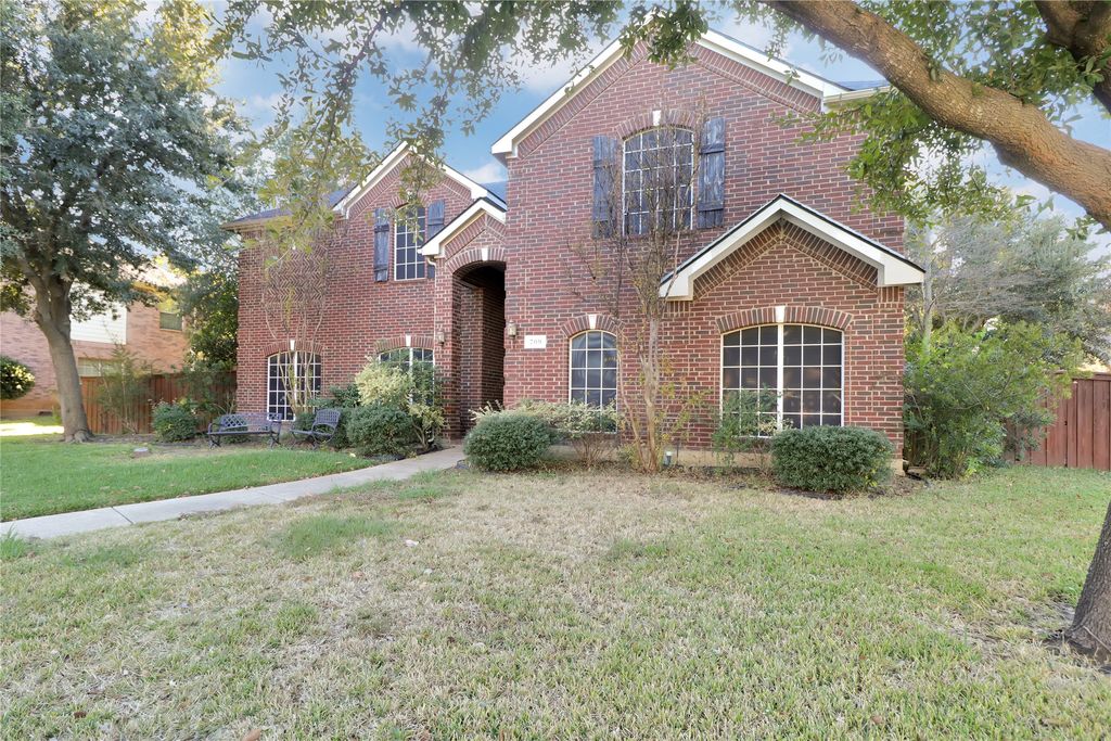 709 Ascot Park Drive, Mansfield, TX 76063