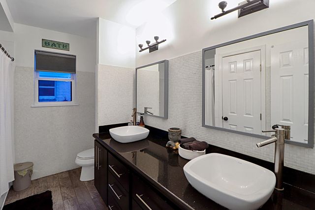 5951 Yarwell Drive, Houston, TX 77096