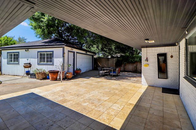 5951 Yarwell Drive, Houston, TX 77096