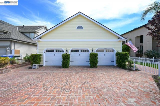 4450 Driftwood Ct, Discovery Bay, CA 94505