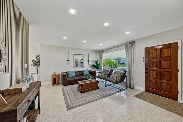 4795 NE 18TH Avenue, Oakland Park, FL 33334