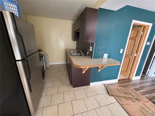 2102 Whitesboro Street 4, Utica, NY 13502