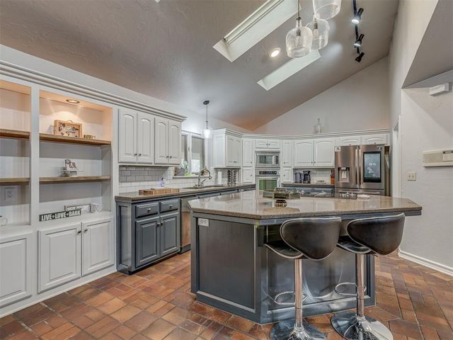 1022 Timberlake Drive, Purcell, OK 73080