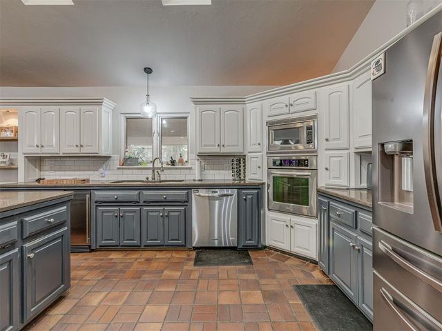 1022 Timberlake Drive, Purcell, OK 73080