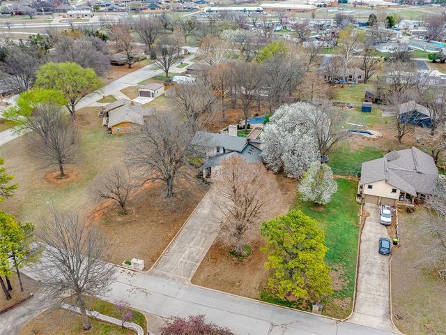 1022 Timberlake Drive, Purcell, OK 73080