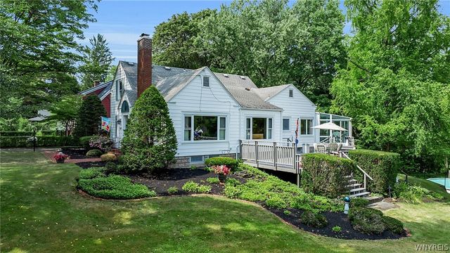 3632 South Creek Road, Hamburg, NY 14075