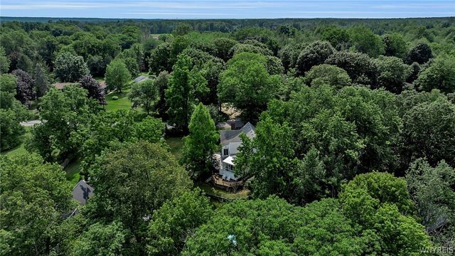 3632 South Creek Road, Hamburg, NY 14075