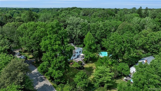 3632 South Creek Road, Hamburg, NY 14075