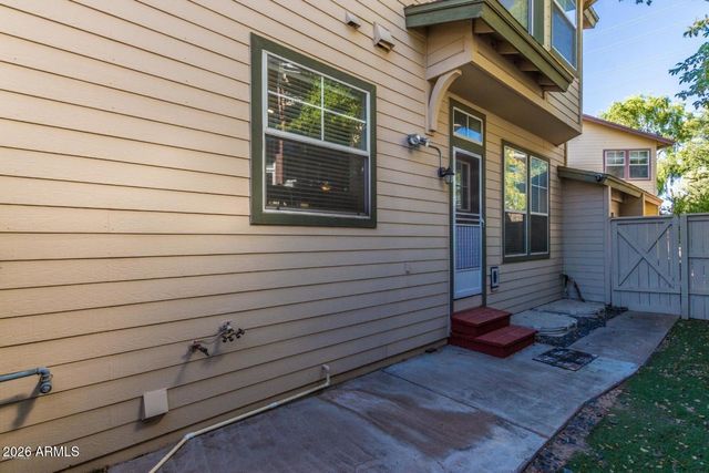 942 S ASH Avenue 108, Tempe, AZ 85281