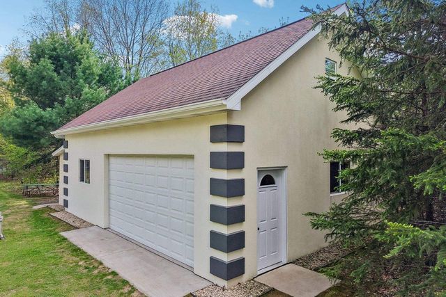 E9797 Buckhorn Road, Reedsburg, WI 53959