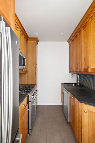60 E 8th St Apt 6A, New York City, NY 10003