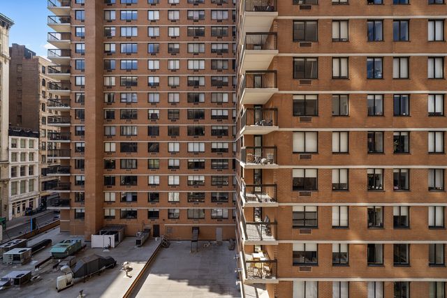 60 E 8th St Apt 6A, New York City, NY 10003
