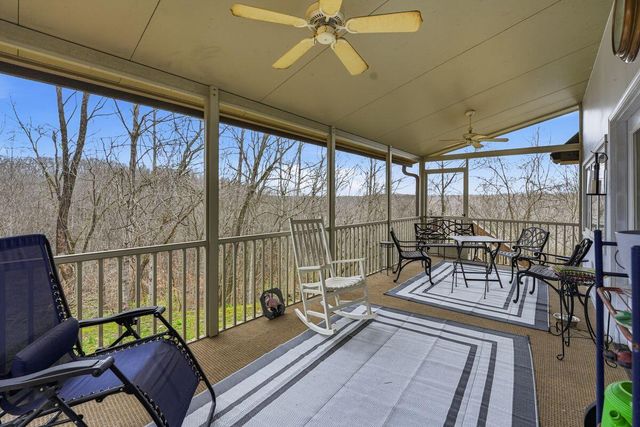 950 Lakeview Drive, Bloomfield, KY 40008