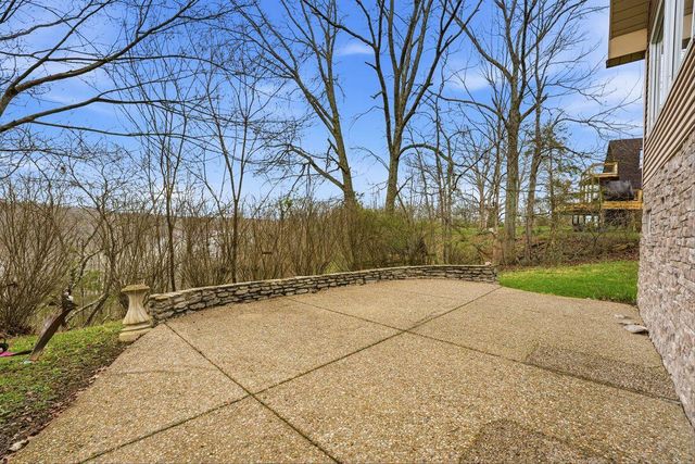 950 Lakeview Drive, Bloomfield, KY 40008