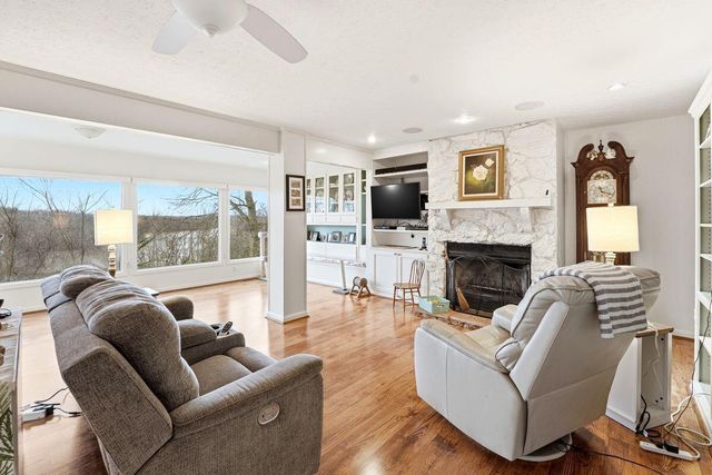 950 Lakeview Drive, Bloomfield, KY 40008