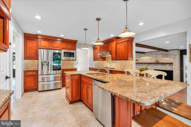 106 MOHAWK TRL, Shamong, NJ 08088
