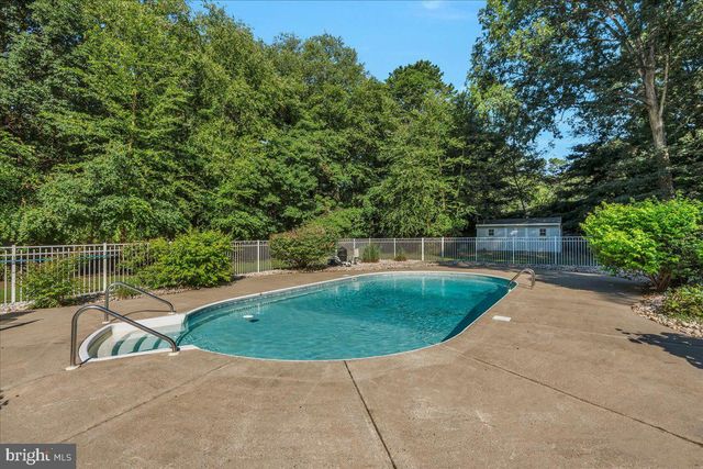106 MOHAWK TRL, Shamong, NJ 08088