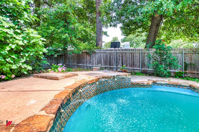547 N Marlborough Circle, Shreveport, LA 71106