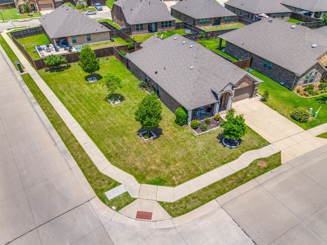 324 Jefferson Lane, Fate, TX 75189