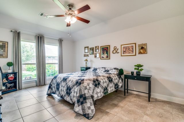 324 Jefferson Lane, Fate, TX 75189