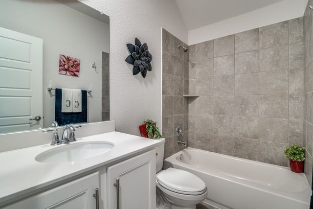 324 Jefferson Lane, Fate, TX 75189