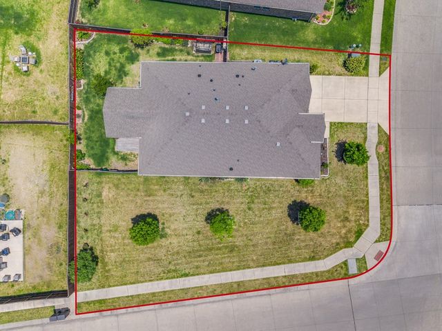 324 Jefferson Lane, Fate, TX 75189