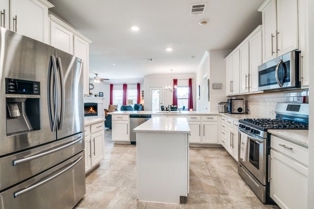 324 Jefferson Lane, Fate, TX 75189