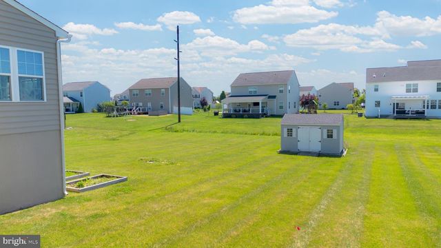 65 FOX HOLLOW DR, Gilbertsville, PA 19525