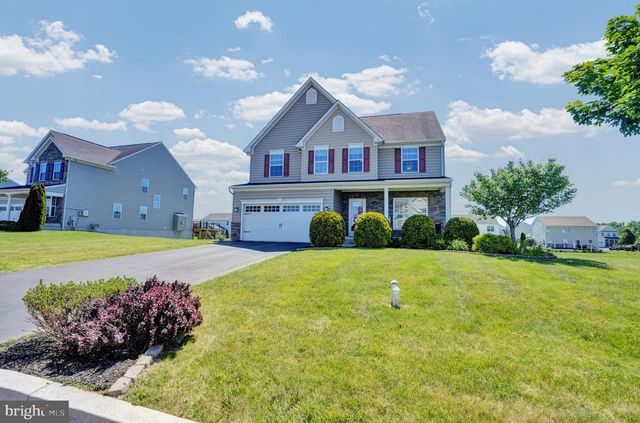 65 FOX HOLLOW DR, Gilbertsville, PA 19525