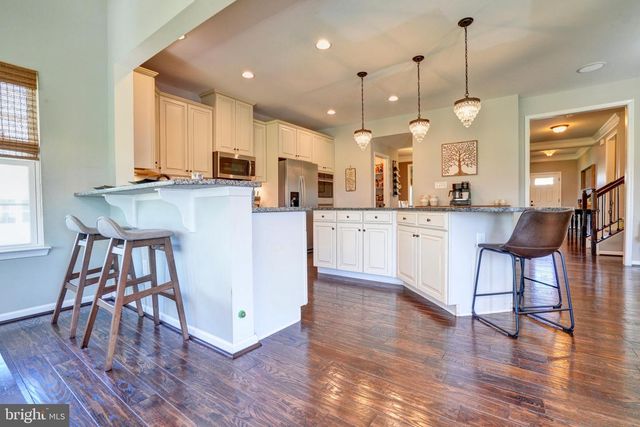 65 FOX HOLLOW DR, Gilbertsville, PA 19525