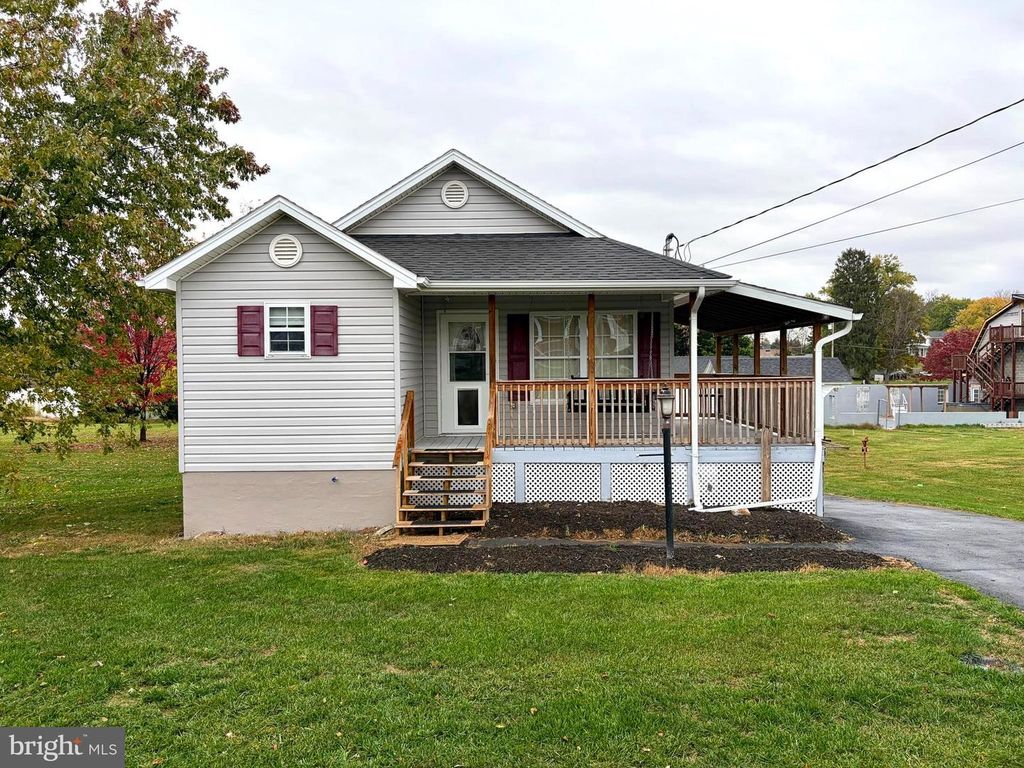 418 TRUE APPLE WAY, Inwood, WV 25428